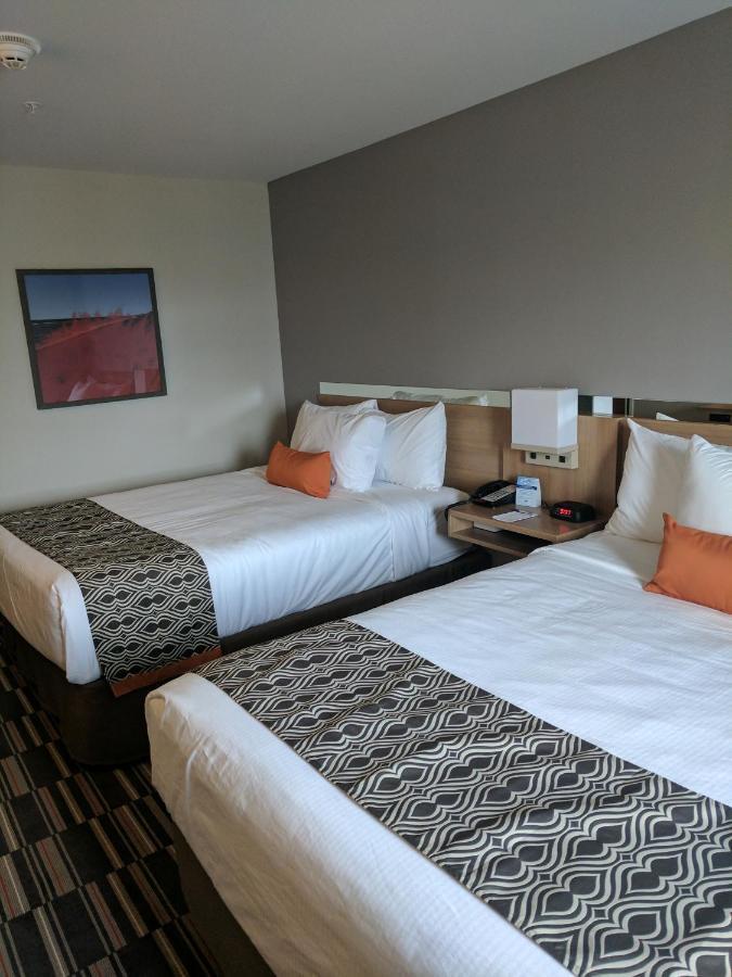 Microtel Inn & Suites By Wyndham Clarion Ngoại thất bức ảnh