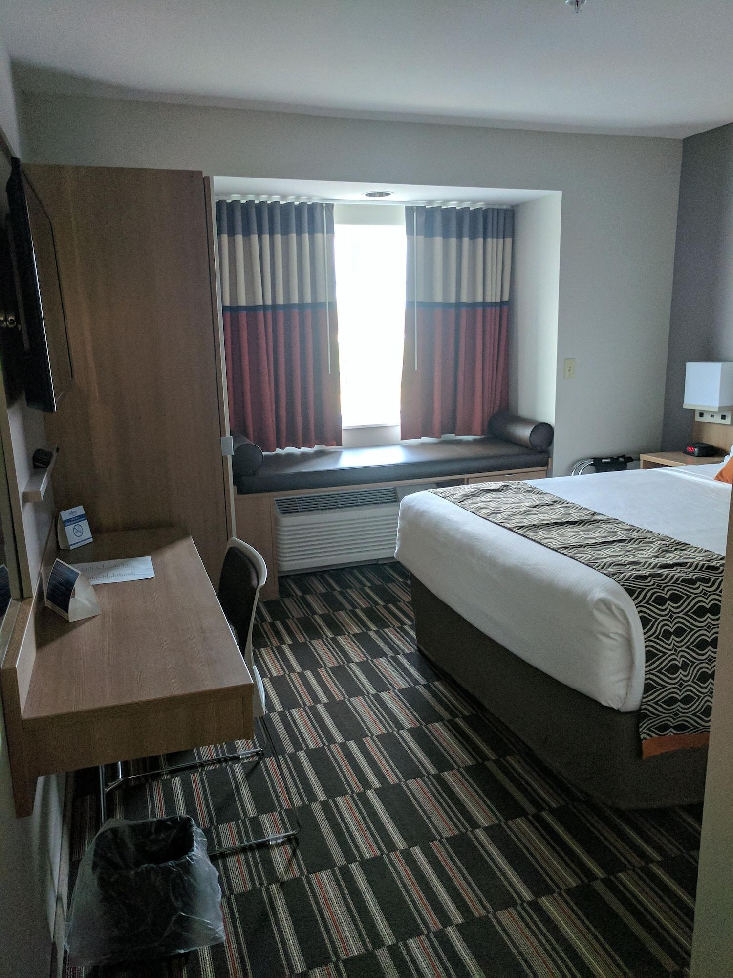 Microtel Inn & Suites By Wyndham Clarion Ngoại thất bức ảnh