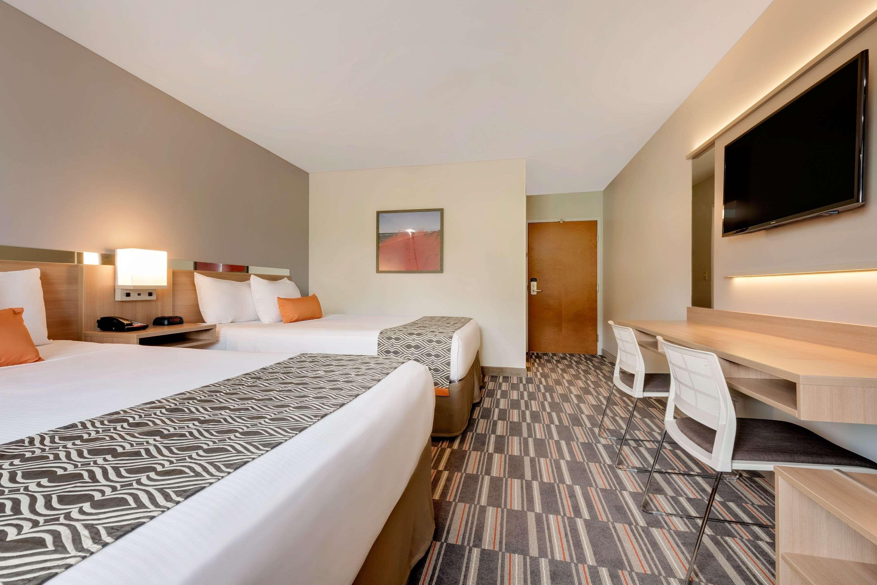 Microtel Inn & Suites By Wyndham Clarion Ngoại thất bức ảnh