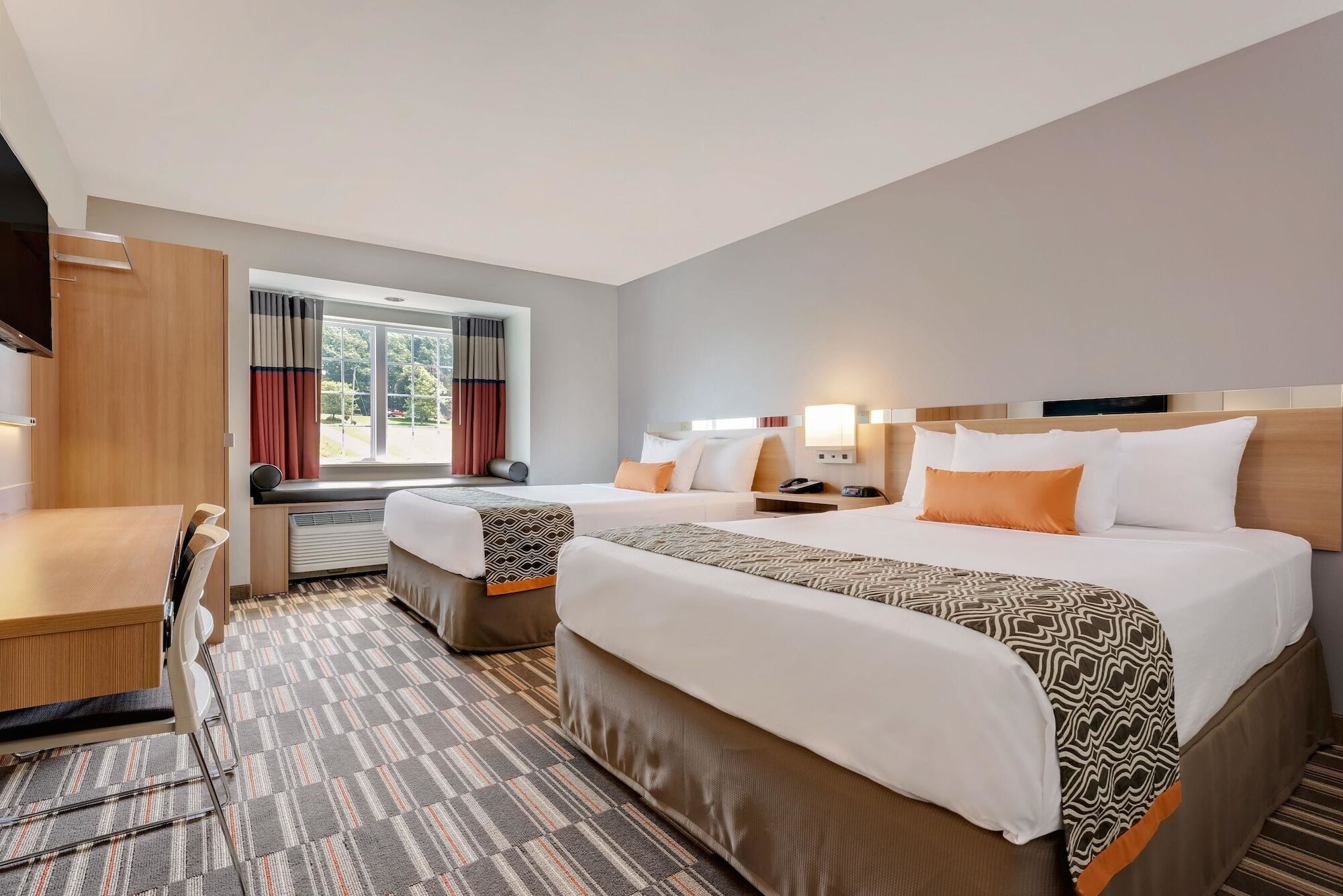 Microtel Inn & Suites By Wyndham Clarion Ngoại thất bức ảnh
