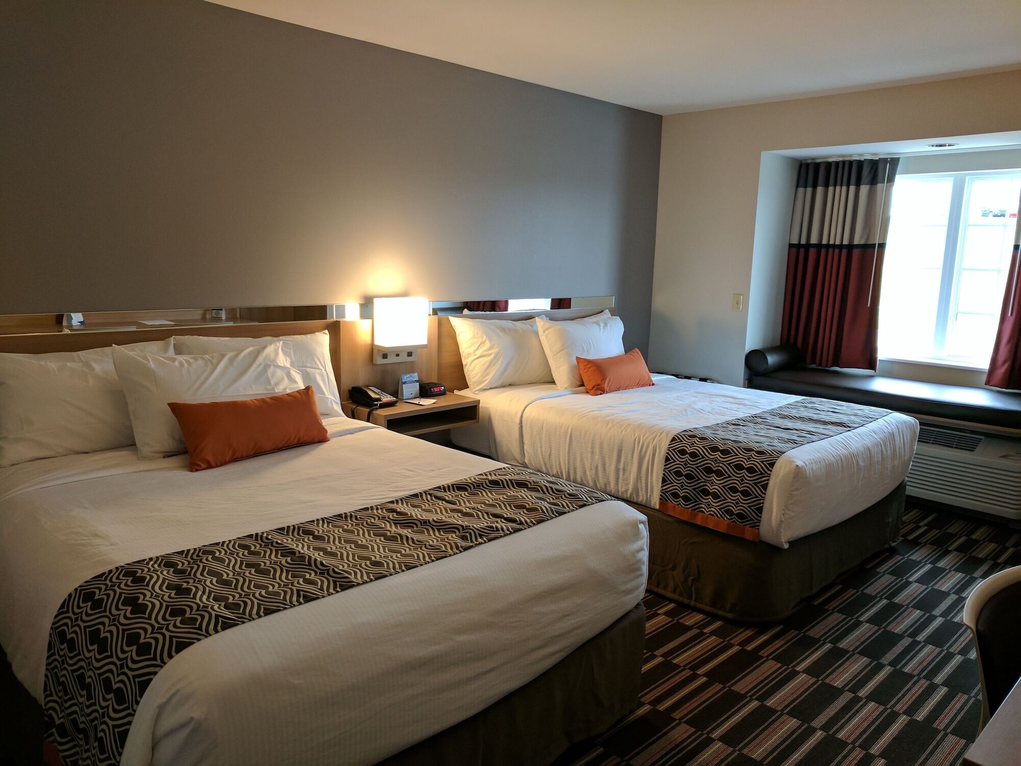 Microtel Inn & Suites By Wyndham Clarion Ngoại thất bức ảnh